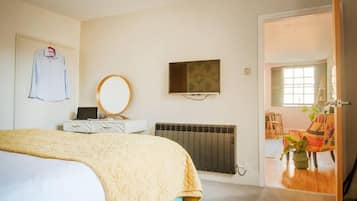 Appartement, 1 kingsize bed met slaapbank, niet-roken | Luxe beddengoed, een bureau, gratis wifi, beddengoed