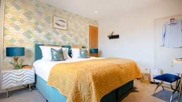 Departamento, 1 cama King size y sofá cama, para no fumadores | Ropa de cama de alta calidad, escritorio, wifi gratis y ropa de cama