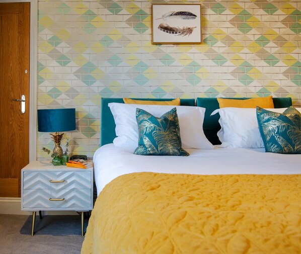 Apartment, 1 King-Bett und Schlafsofa, Nichtraucher | Hochwertige Bettwaren, Schreibtisch, kostenloses WLAN, Bettwäsche