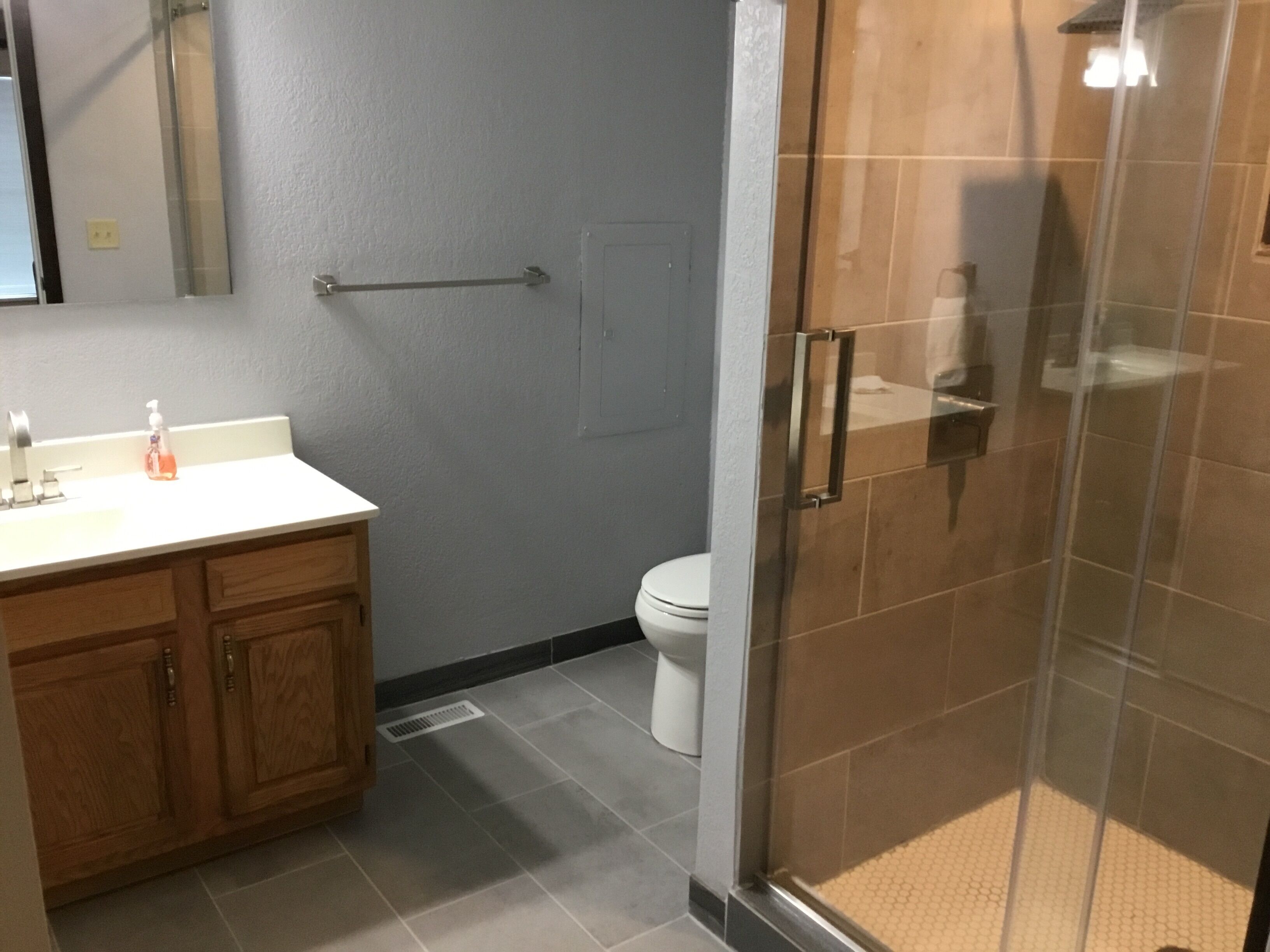 All American Cabin with plenty of parking