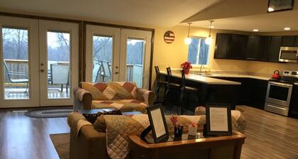 All American Cabin with plenty of parking, handicap friendly