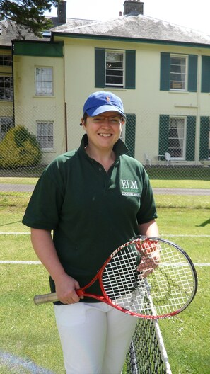 Tennis court - Elm Grove Country House (Tenby)