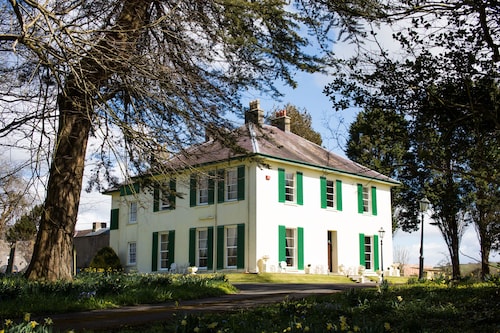 Elm Grove Country House