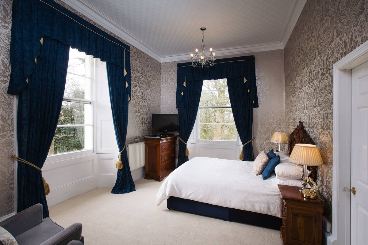Large Double Room