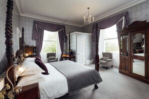 Super King Room | Iron/ironing board, free WiFi, bed sheets - Elm Grove Country House (Tenby)