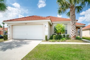 Front of property - Aviana Resort Home - 4bd/3ba PH - Rav4647 (Davenport)