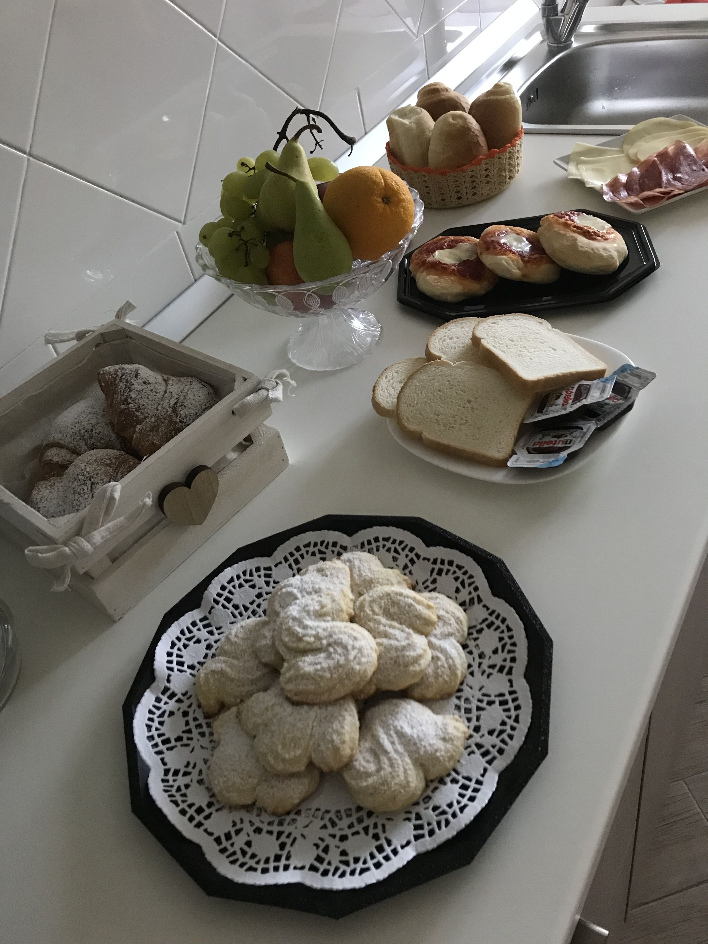 Frukostbuffé varje dag (EUR 10 per person)