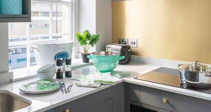 Dream Stays Bath - Kingsmead Street