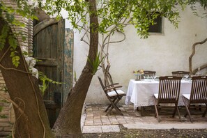 Daily full breakfast for a fee - Le Foglie di Acanto (Lucera)
