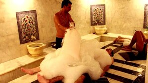 Sauna, bany turc/hammam i massatges amb pedres calentes 