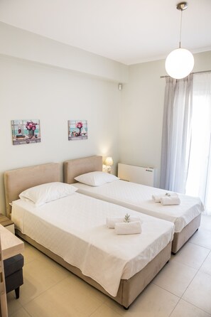 Villa, eigener Pool, Poolblick | Zimmersafe, Verdunkelungsvorhänge, schallisolierte Zimmer