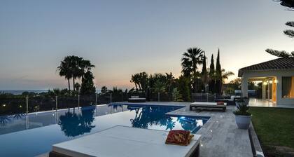 Exclusive 5star sea view villa Elviria