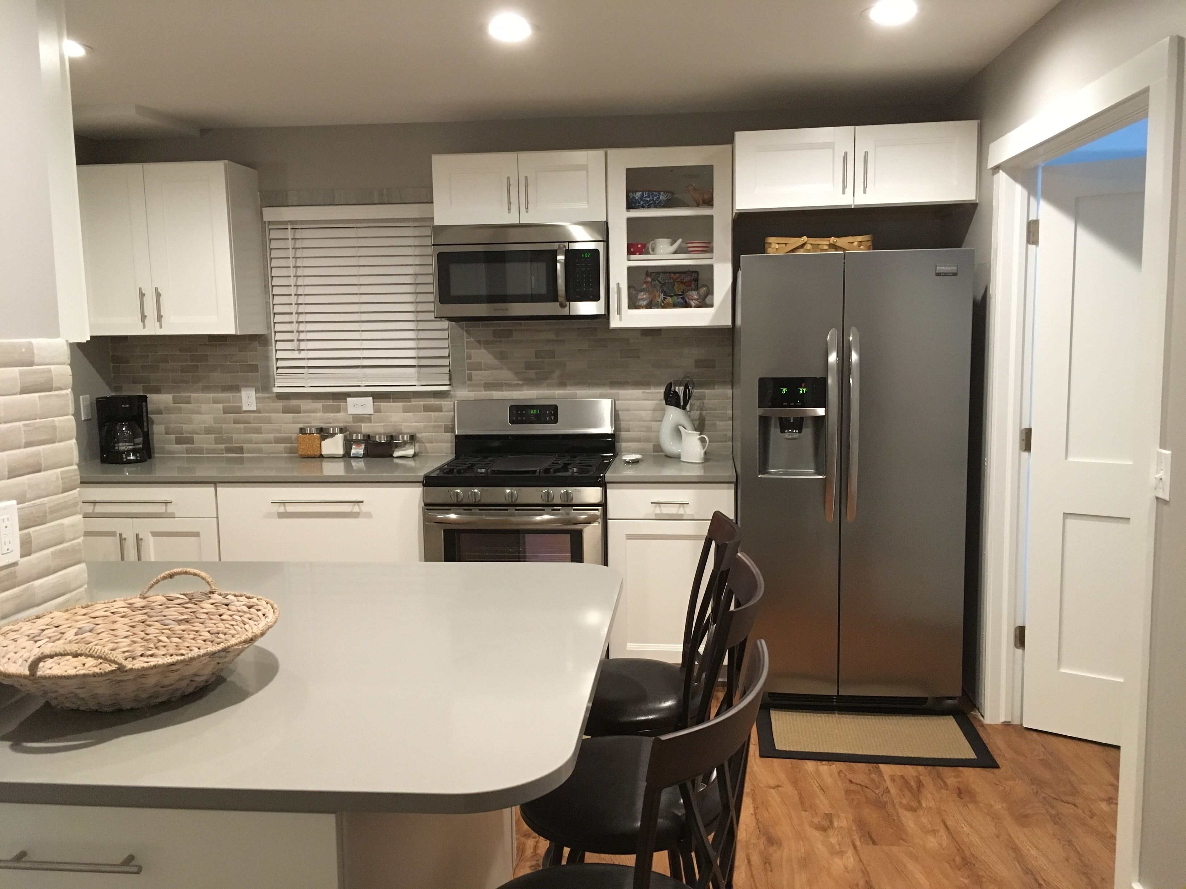 Cozy Cottage! All Sports Budd Lake near boat launch & neighborhood beach.