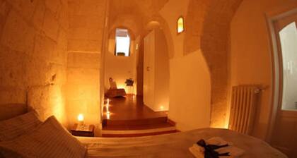 Holiday home L'Alloro with private parking - MATERA