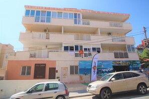 Fachada de la propiedad