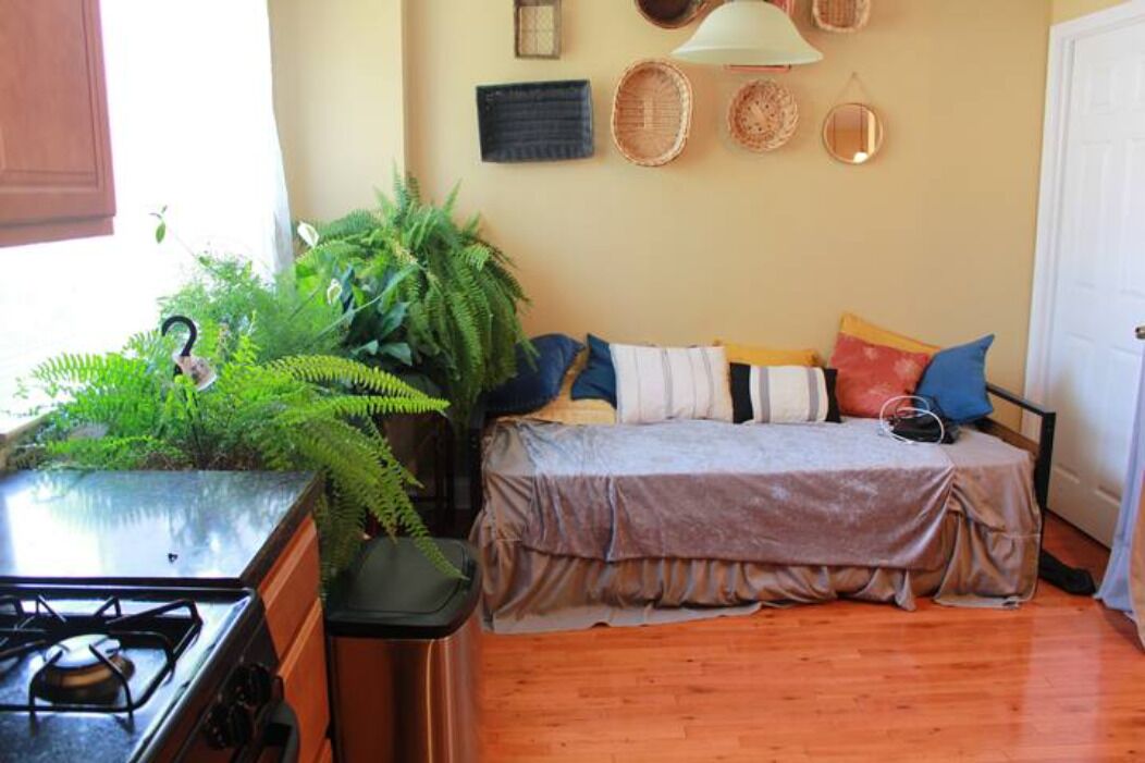 Tuscany 2900 - Classic Italian Style Home on Quiet Street w Parking with Deck