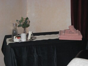 Massages aux pierres chaudes, soins du visage