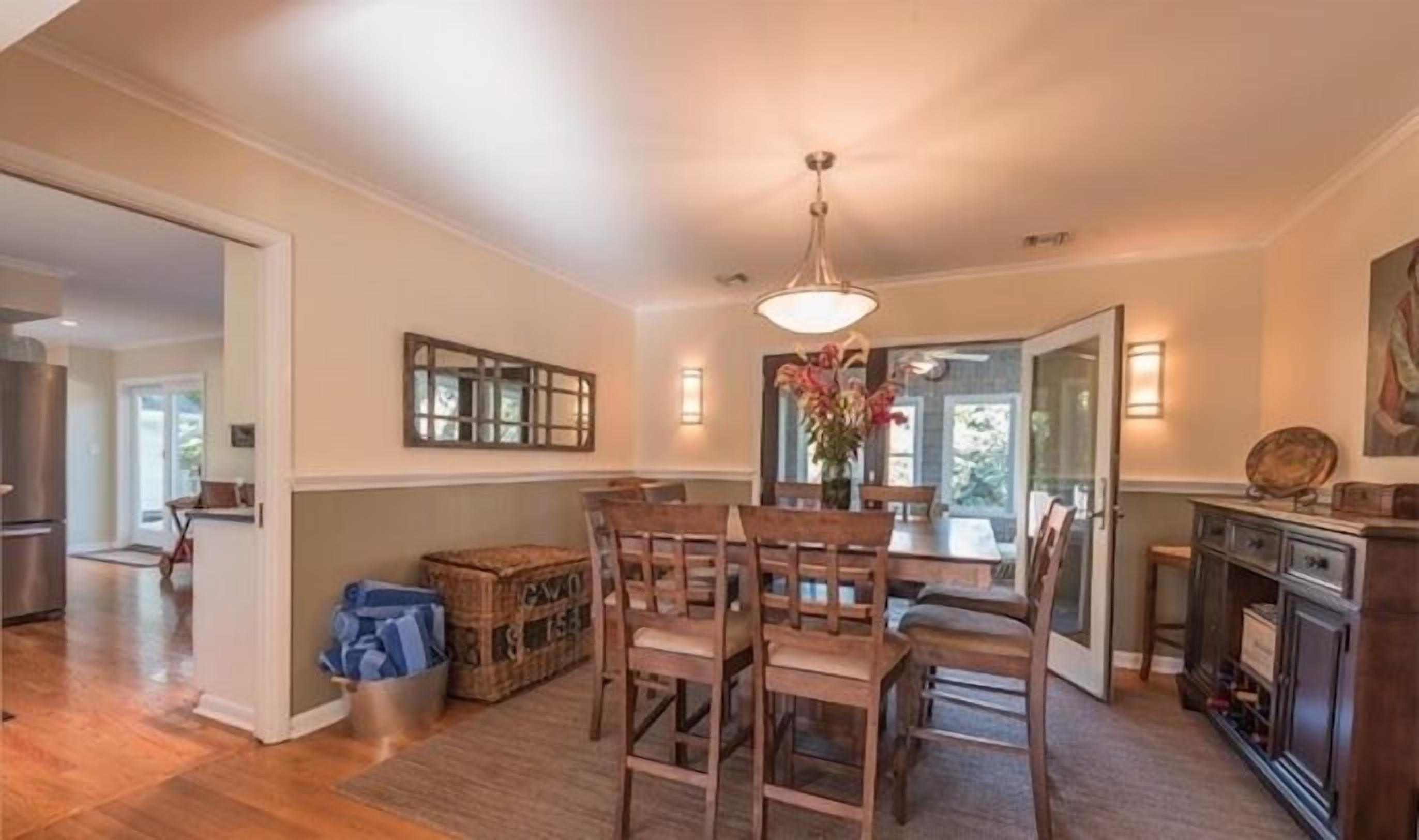 Sleek Shelter Island With Pool, Preserve And Water Rights: