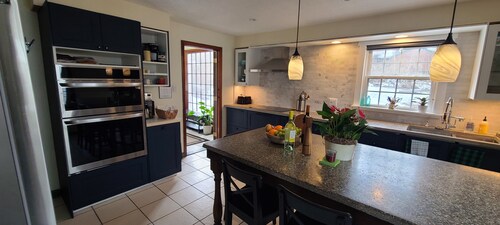 Quiet & private in the heart of Peninsula, National Park and on the Towpath