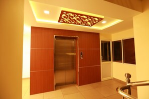 Staircase - The Crescent Suites (Kanayannur)