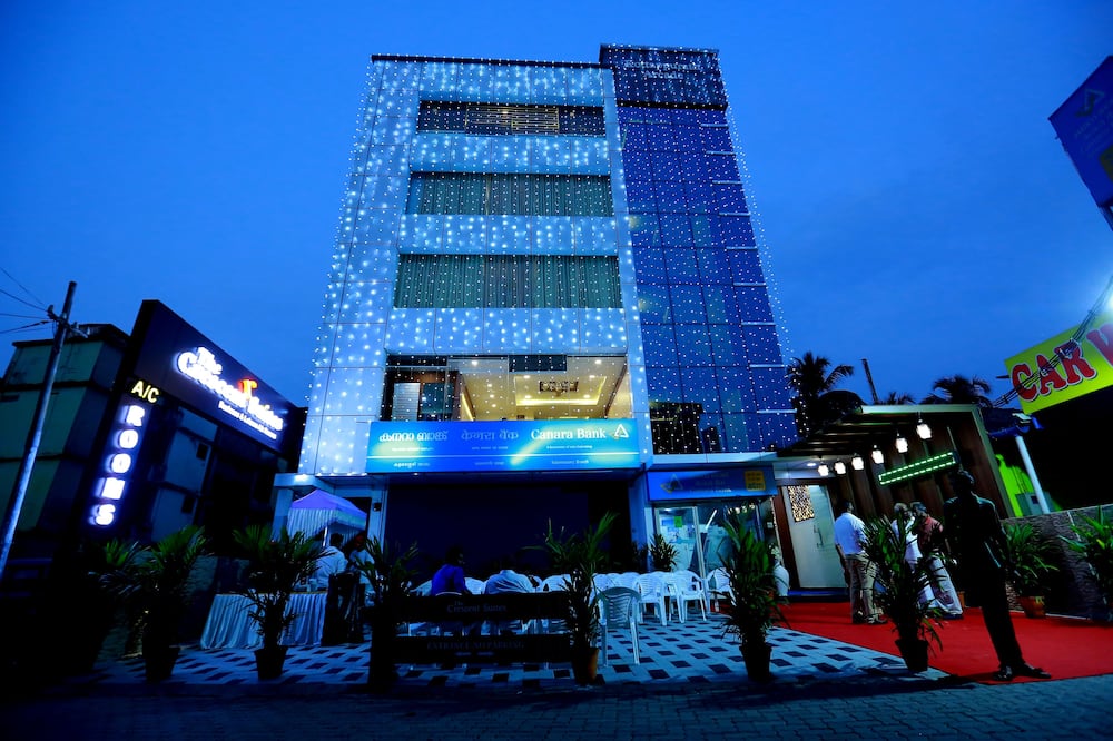The Crescent Suites