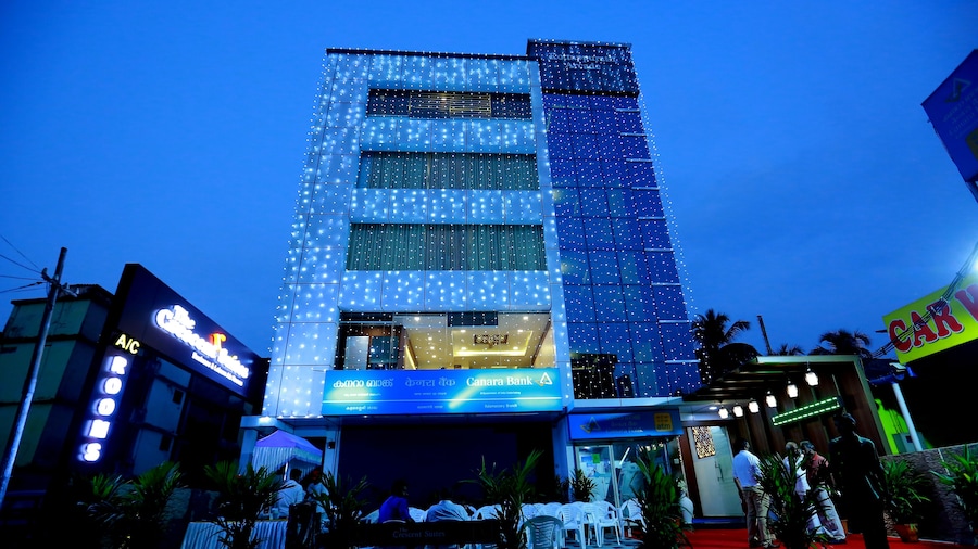 The Crescent Suites