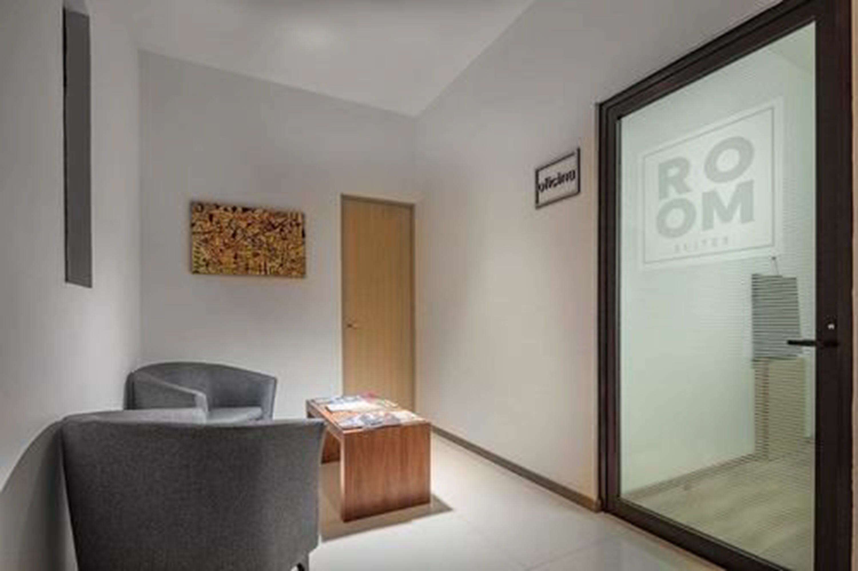 Foto - ROOM Hotel & Suites