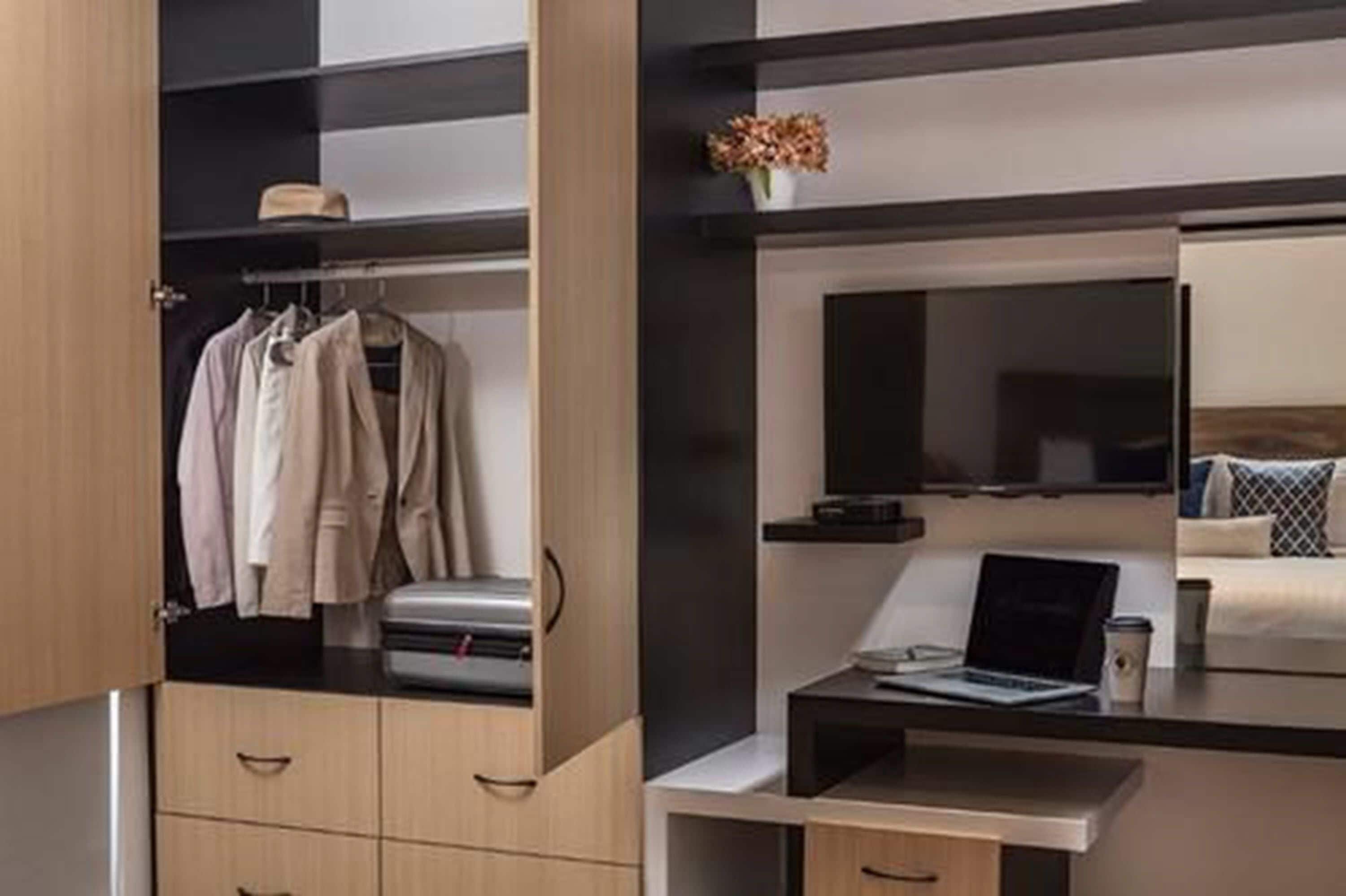 Foto - ROOM Hotel & Suites