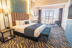 Executive-Zimmer, 1 King-Bett | Minibar, Zimmersafe, Schreibtisch, laptopgeeigneter Arbeitsplatz