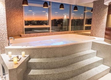 Couples treatment rooms, massages