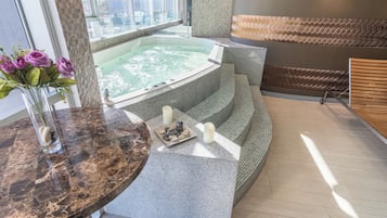 Couples treatment rooms, massages