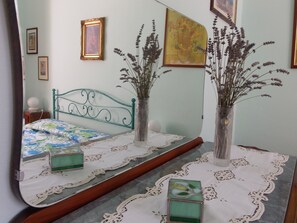 1 bedroom, in-room safe, desk, iron/ironing board