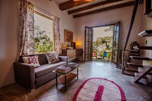 Design Chalet, 1 Bedroom, Balcony, Ocean View | Living area