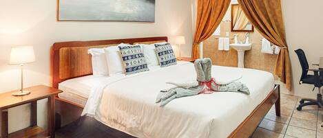 2 bedrooms, internet, bed sheets