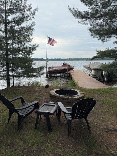 Beautiful 2.5 Bedroom House on Cranberry Lake