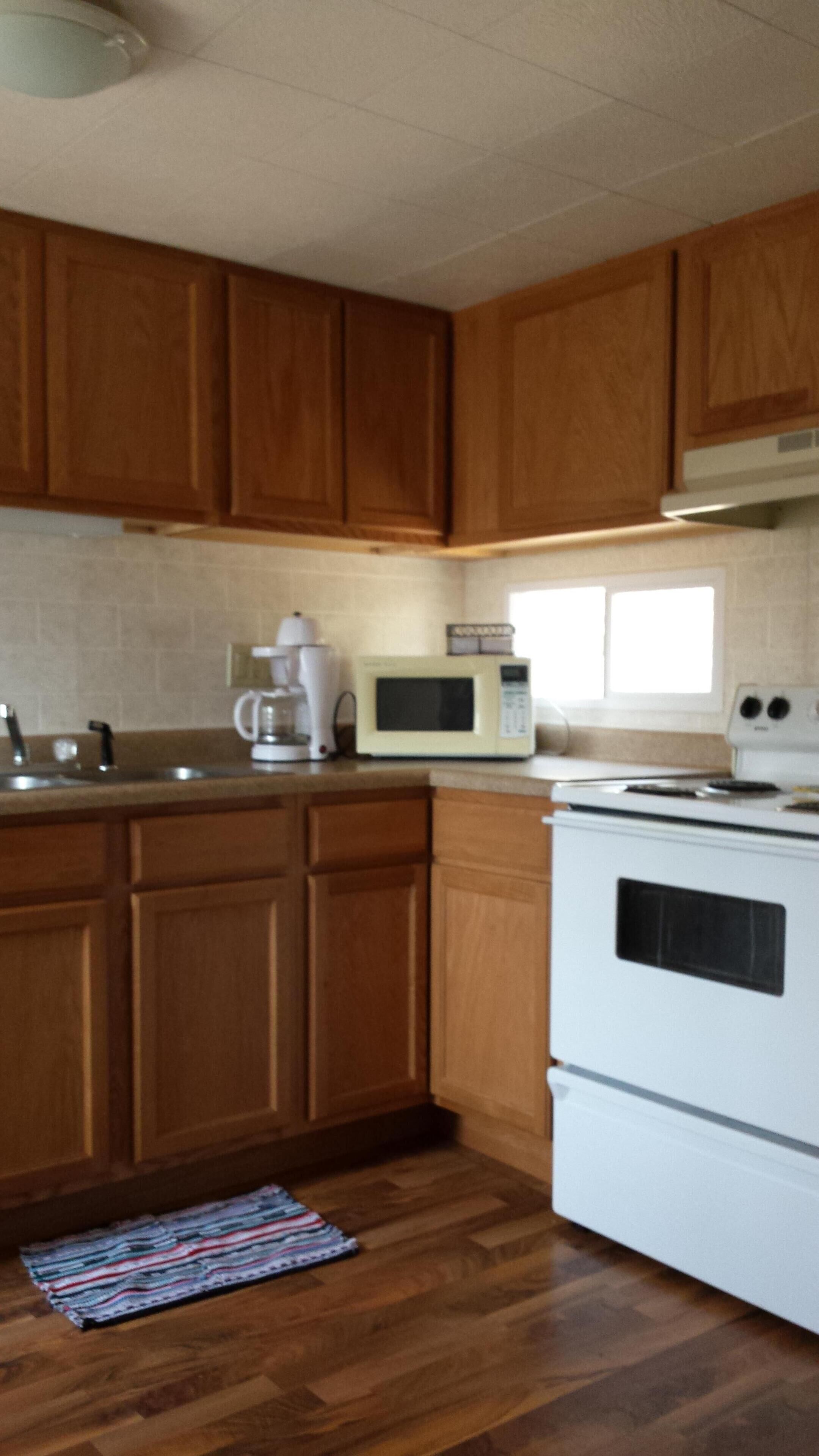 Rustic Vacation Rental on Pool 9 ( Over looking the River)