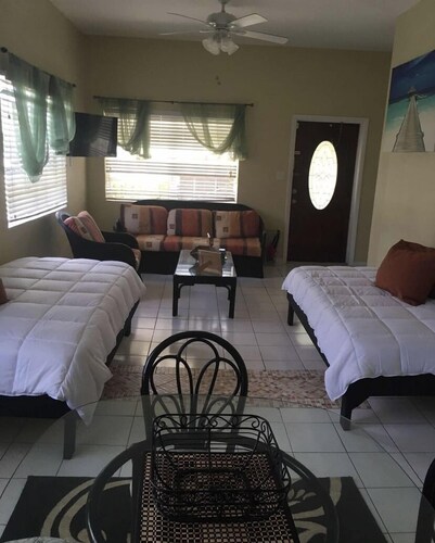 Easy Breezy - cable beach