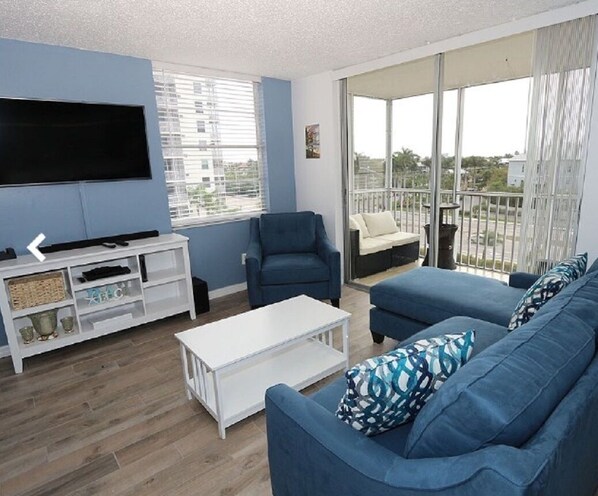 Fernseher, DVD-Player