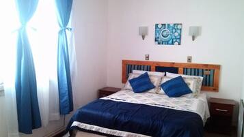 Double Room, 1 Double Bed, Non Smoking | Free WiFi, bed sheets