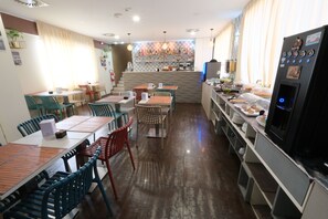 Daily buffet breakfast for a fee - Hotel Giacosa (Milan)
