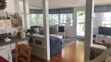 Smart TV, DVD player, books