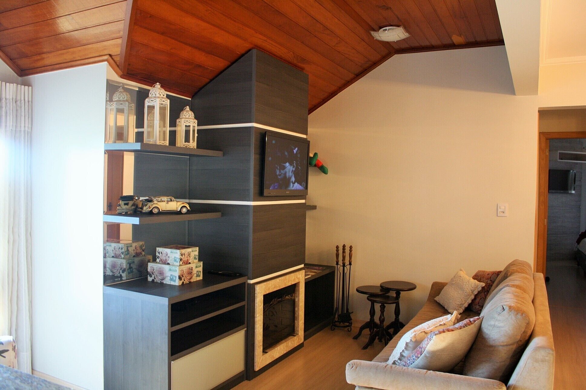 Apartment in the center of Gramado.C/view, fireplace and hydro bath