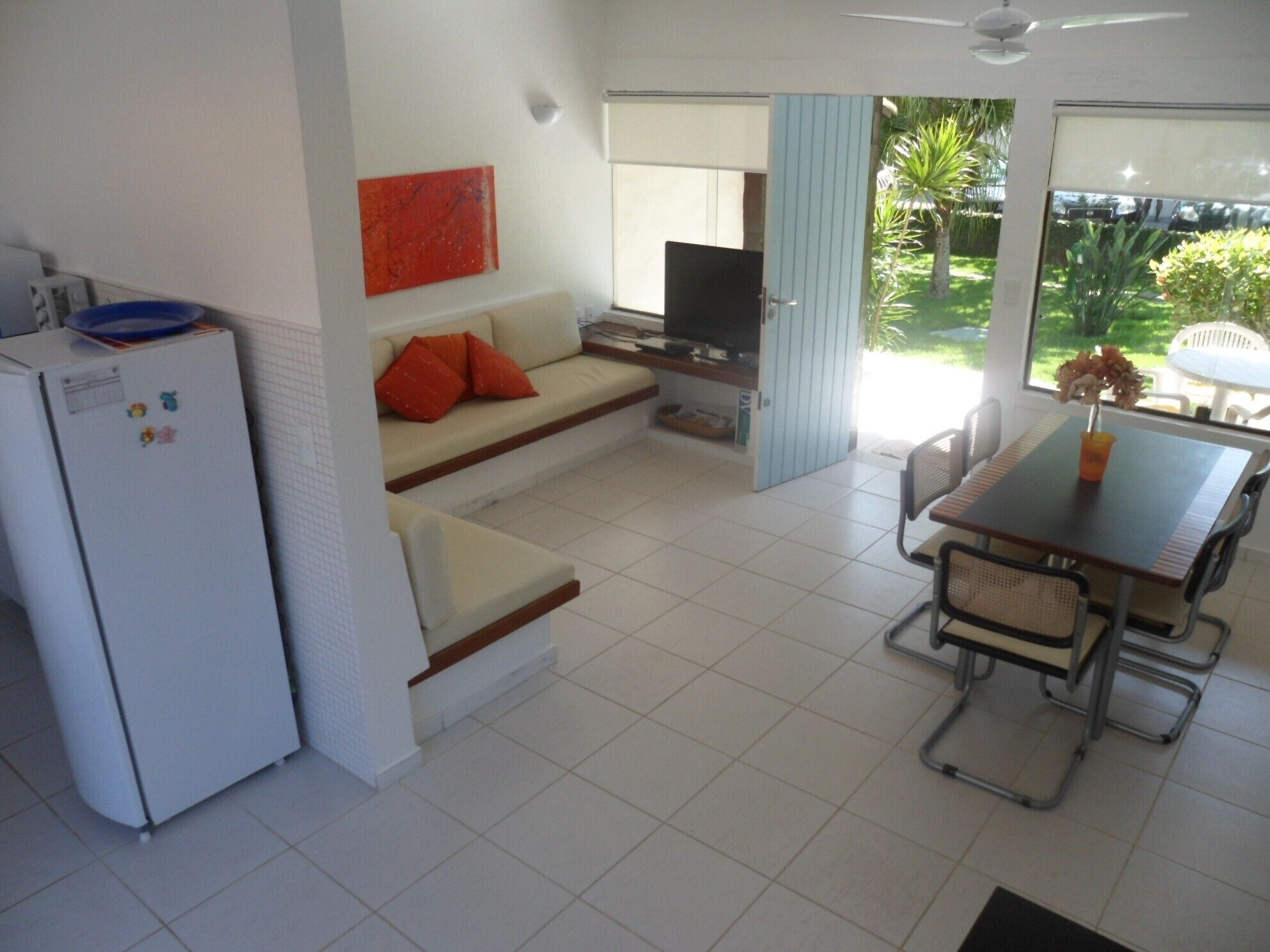 Charming chalet in João Fernandes, gated community and close to the beach