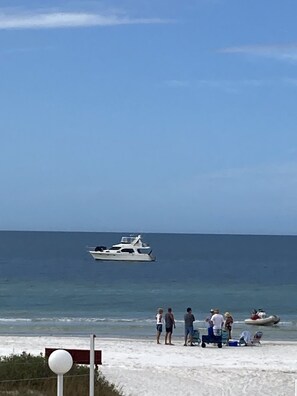 Am Strand, Liegestühle, Strandtücher