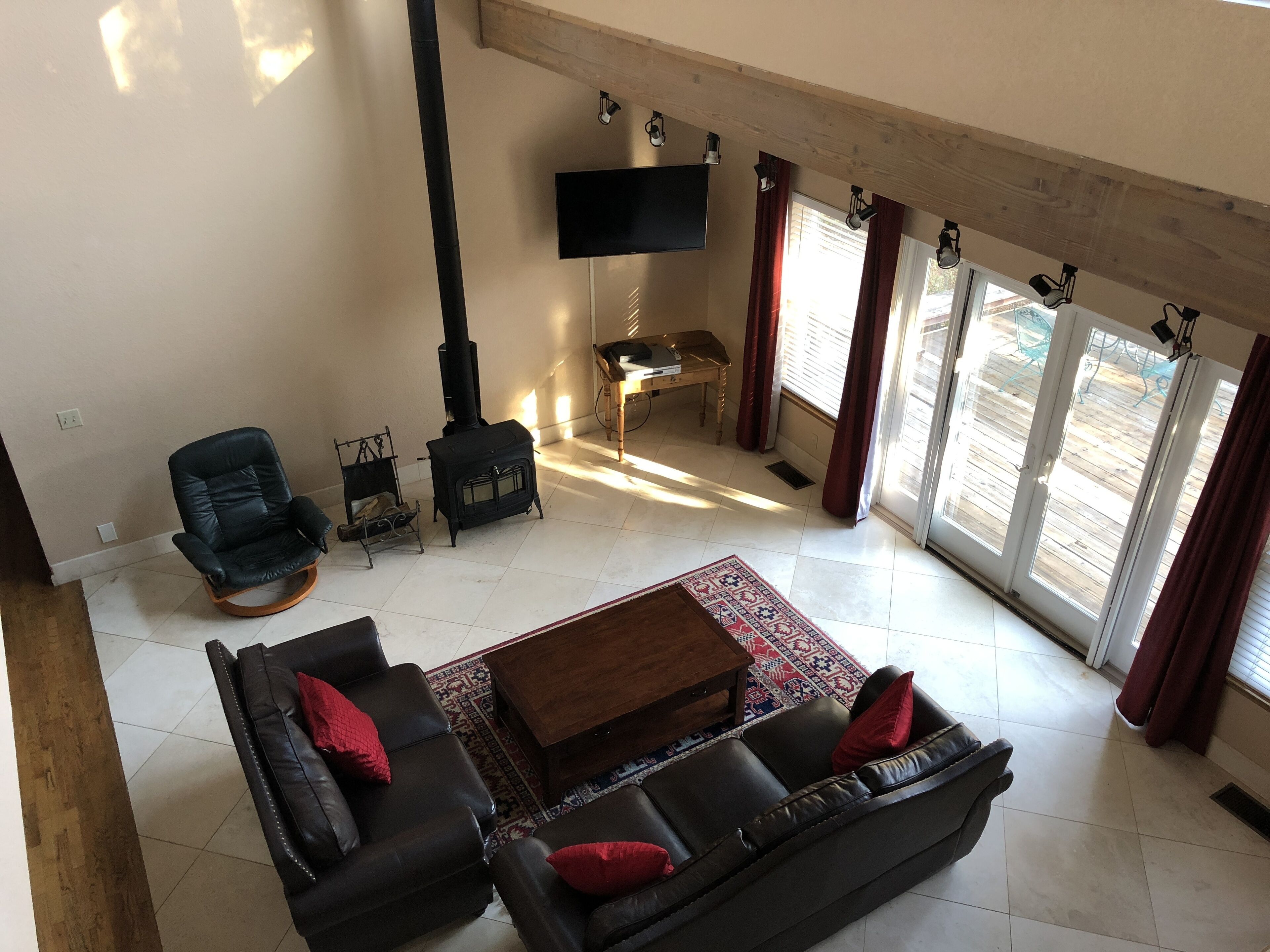 Gorgeous House with Cherry Orchard in Sierra Foothills!