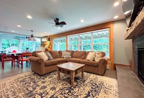 Smart TV, fireplace, DVD player, books