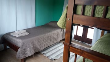 3 bedrooms, blackout curtains, iron/ironing board, free WiFi
