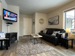House (SH10) | Living room