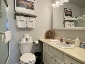 Rumah (SH10) | Kamar mandi | Handuk