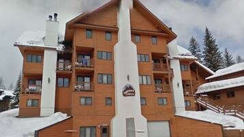 House (SH10) | Exterior